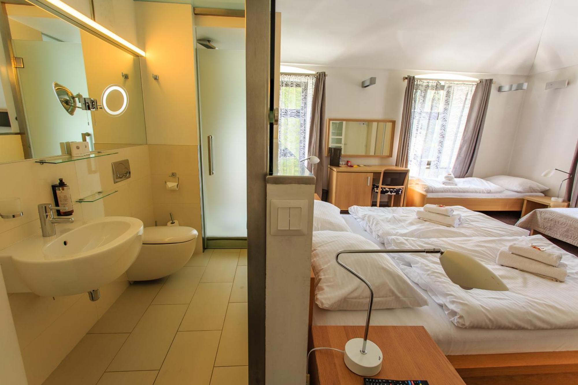 Hotel Villa Necas Žilina Exterior foto